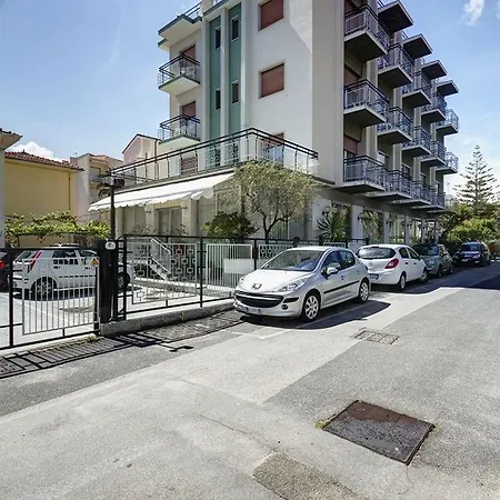 Virginia ディアーノ・マリーナ