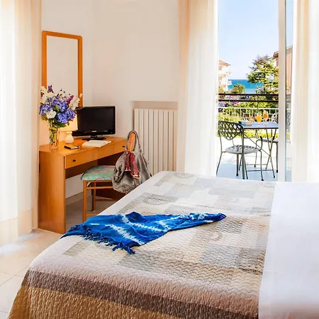 Virginia Hotel 3*