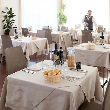 Hotel Virginia Diano Marina