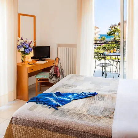 Virginia Hotel 3*