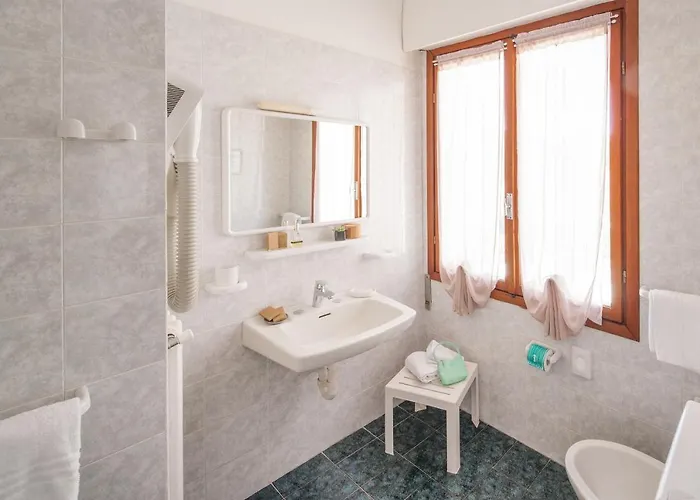 ホテル Virginia 3*